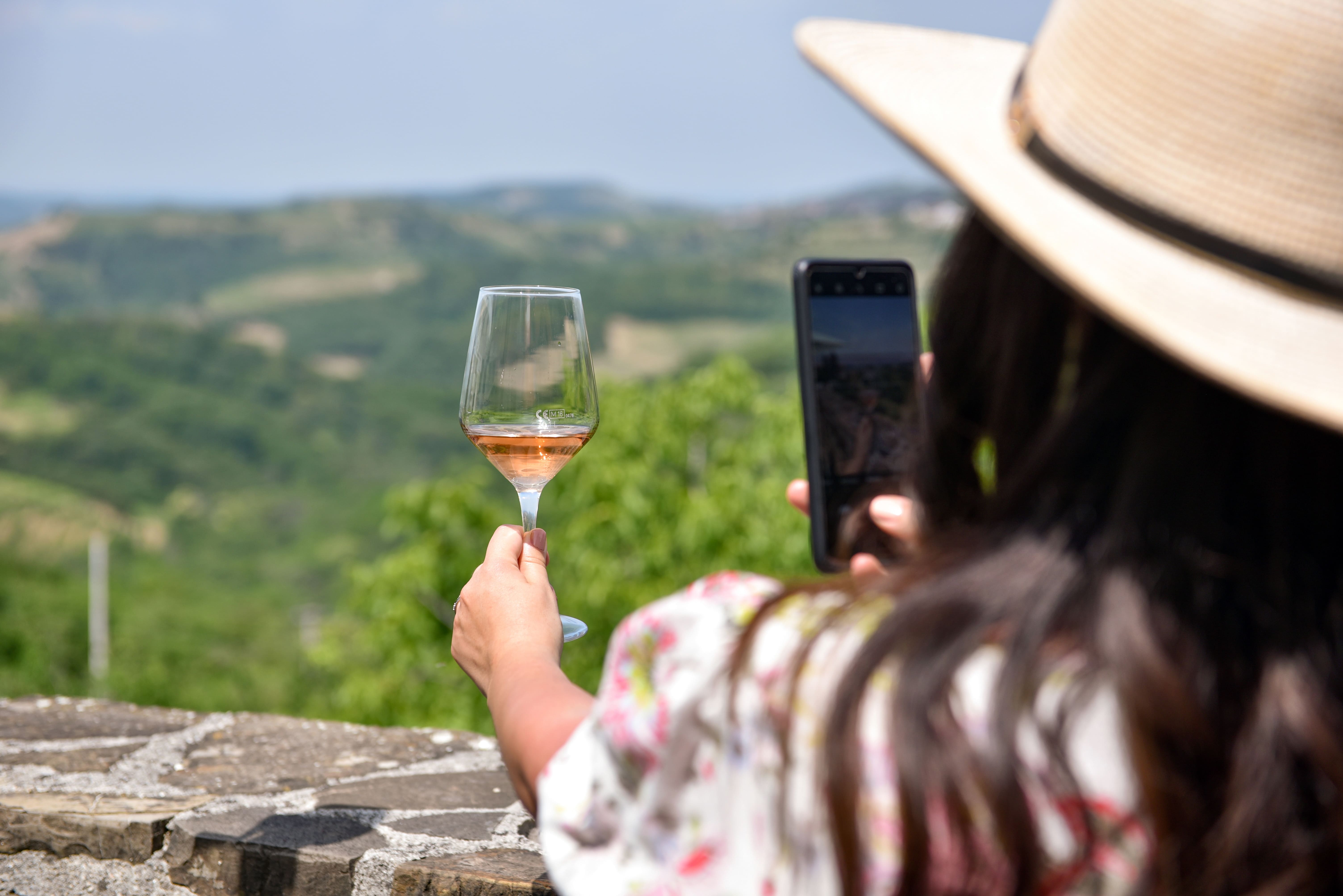 como preparar una bodega para visitantes intenacionales